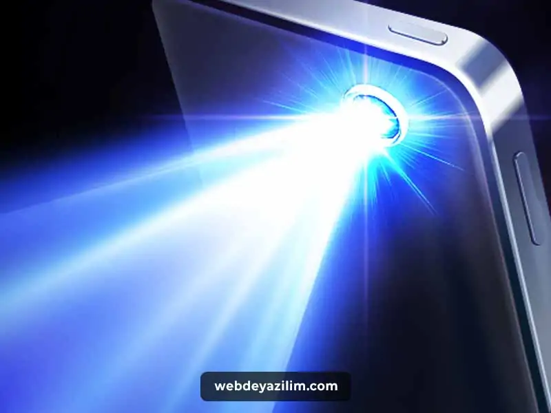 Her Model İçin Telefonun Fenerini Açma