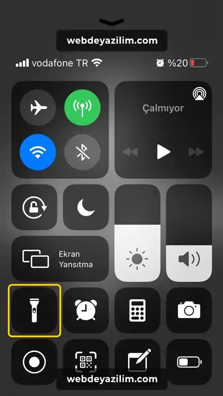 iPhone için Telefonun Fenerini Açma Kısayolu