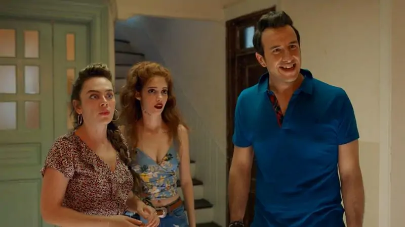 Aile Arasında