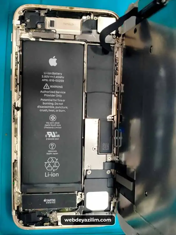 Cep Telefon Tamiri Parça Değişimi