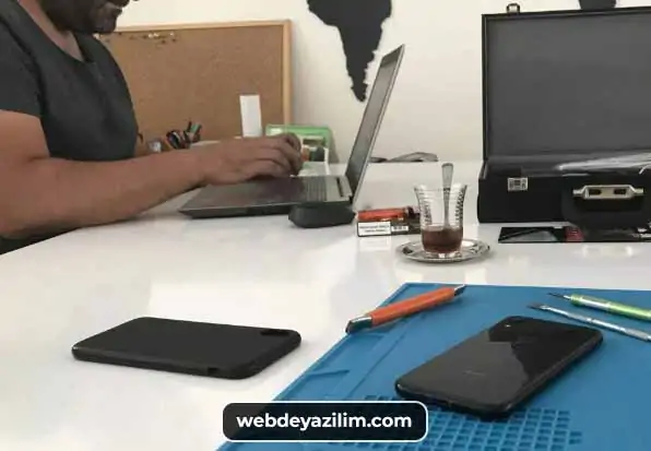Telefonda Kullanılan Orijinal ve A Kalite Parçaların Farkı Nedir?