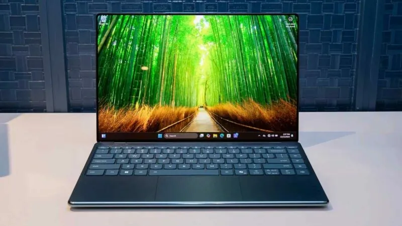Lenovo, Ekran Altı Kamera Teknolojisi ile Yeni Yoga Slim 9i'yi Tanıttı